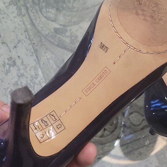 vince Camuto Peep Toe Heels - Picture 5 of 8